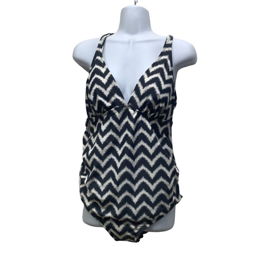 Liz Lange Maternity S/P Swimsuit White‎ Black Chevron One Piece crossed straps